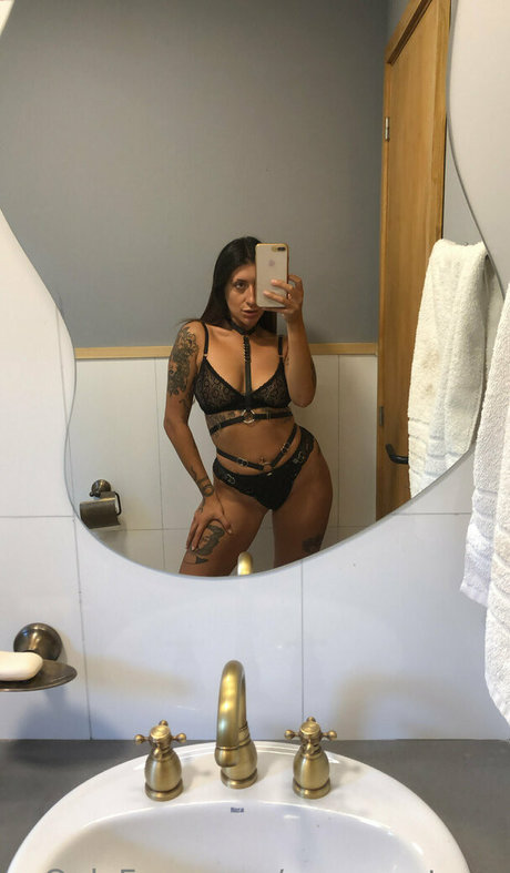 lesbian anal strapon onlyfans porno pictures