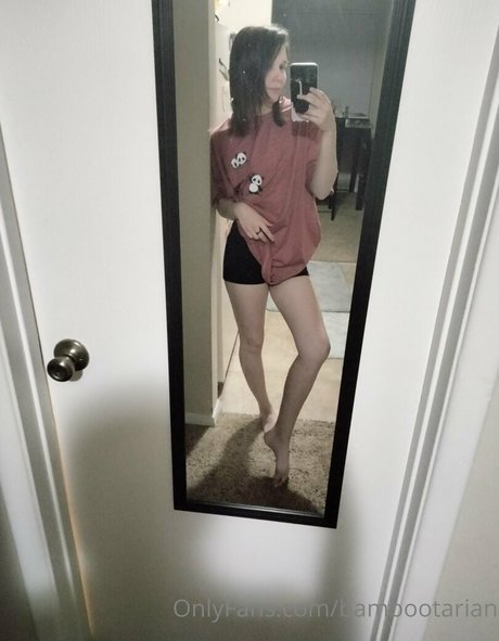 curvy lesbian onlyfans sexy nude pics