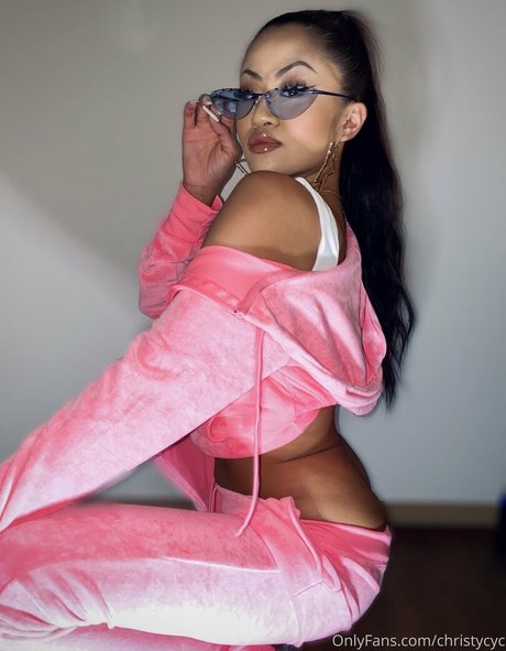 kamikolin nudes actress pictures