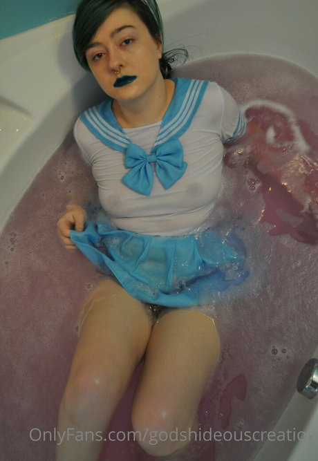 godshideouscreation nudes star photo