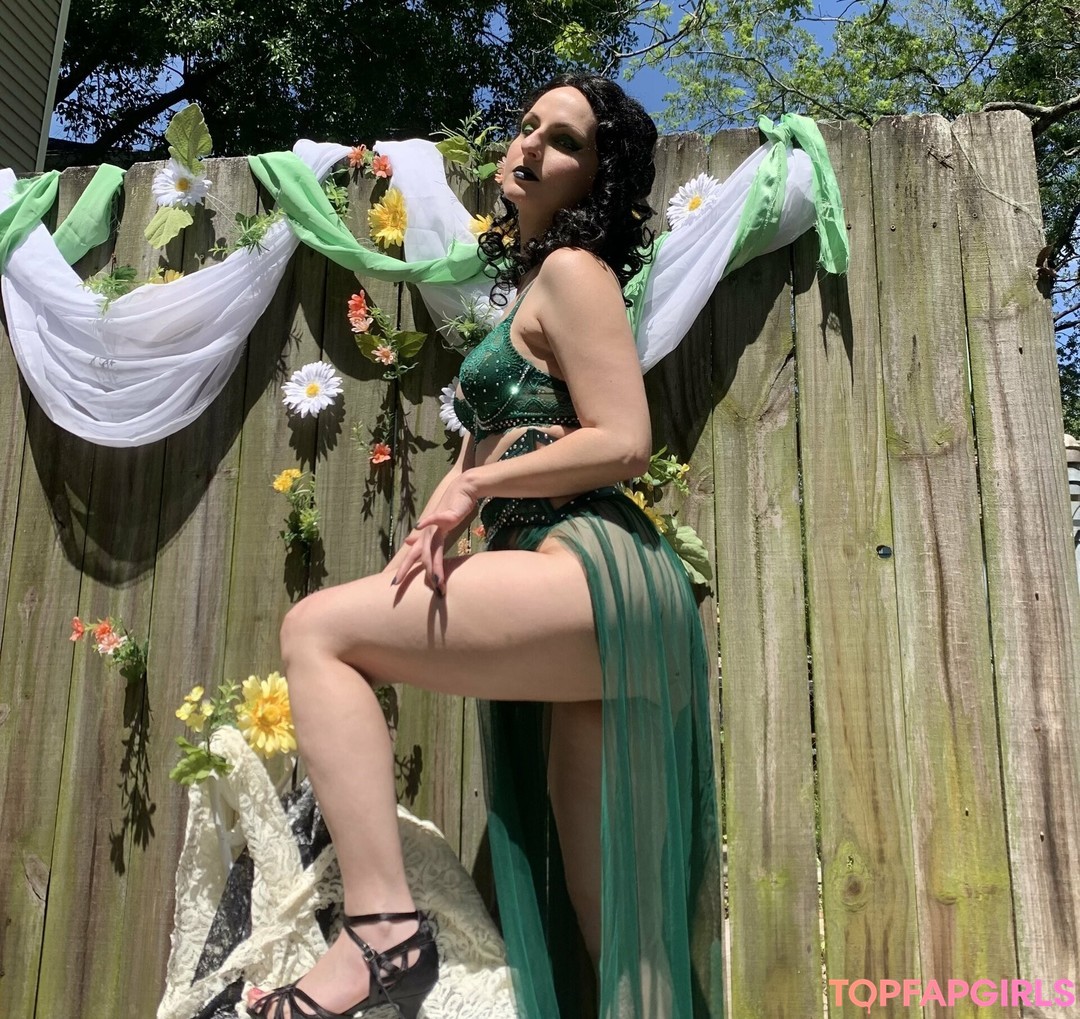 ramonarosenola pretty star pic
