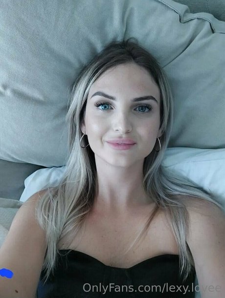 lexy lovee pornographic actress pictures