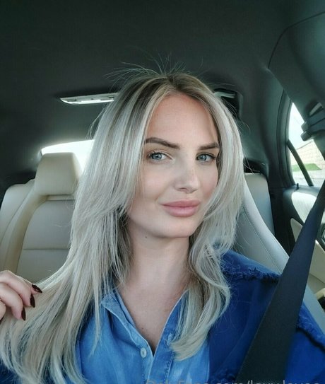 lexy lovee high quality actress photos