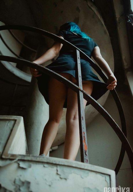 curly hair teen onlyfans nude photo