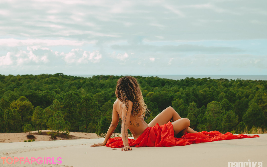 curvy muscle onlyfans beautiful nude photo
