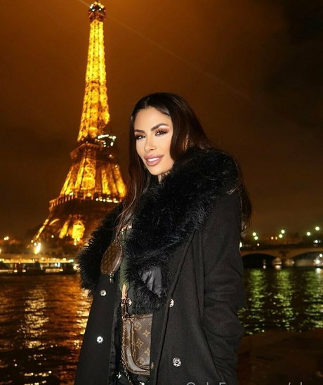 Alus sex actress image