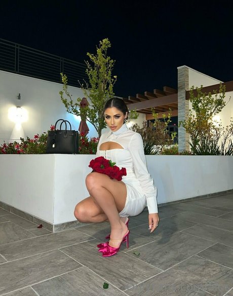 Alus pornstar nude image