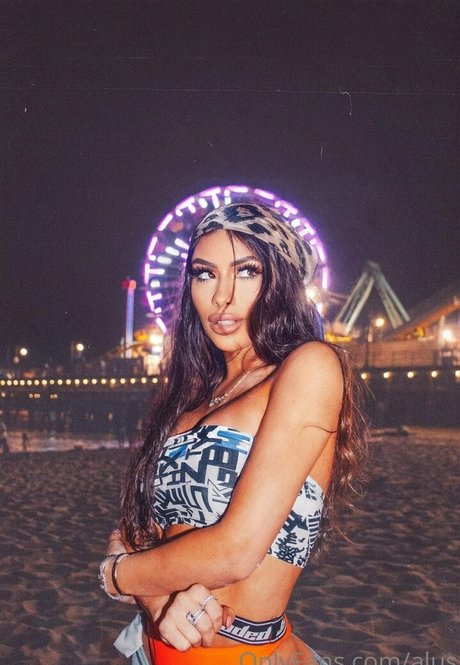 Alus pornstar nice picture