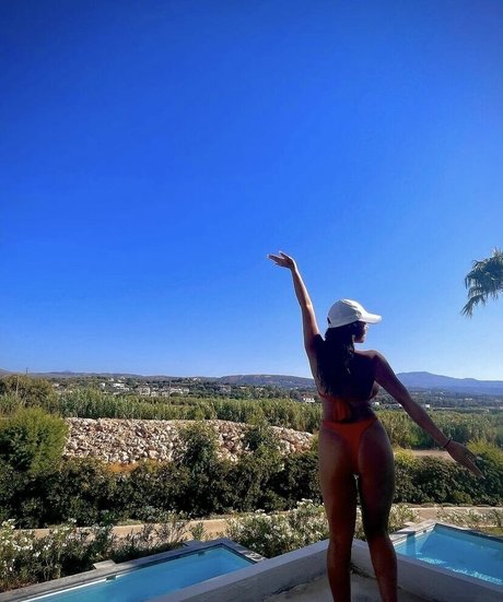 alex papadonker naked actress photo