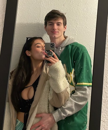 alex papadonker model perfect image