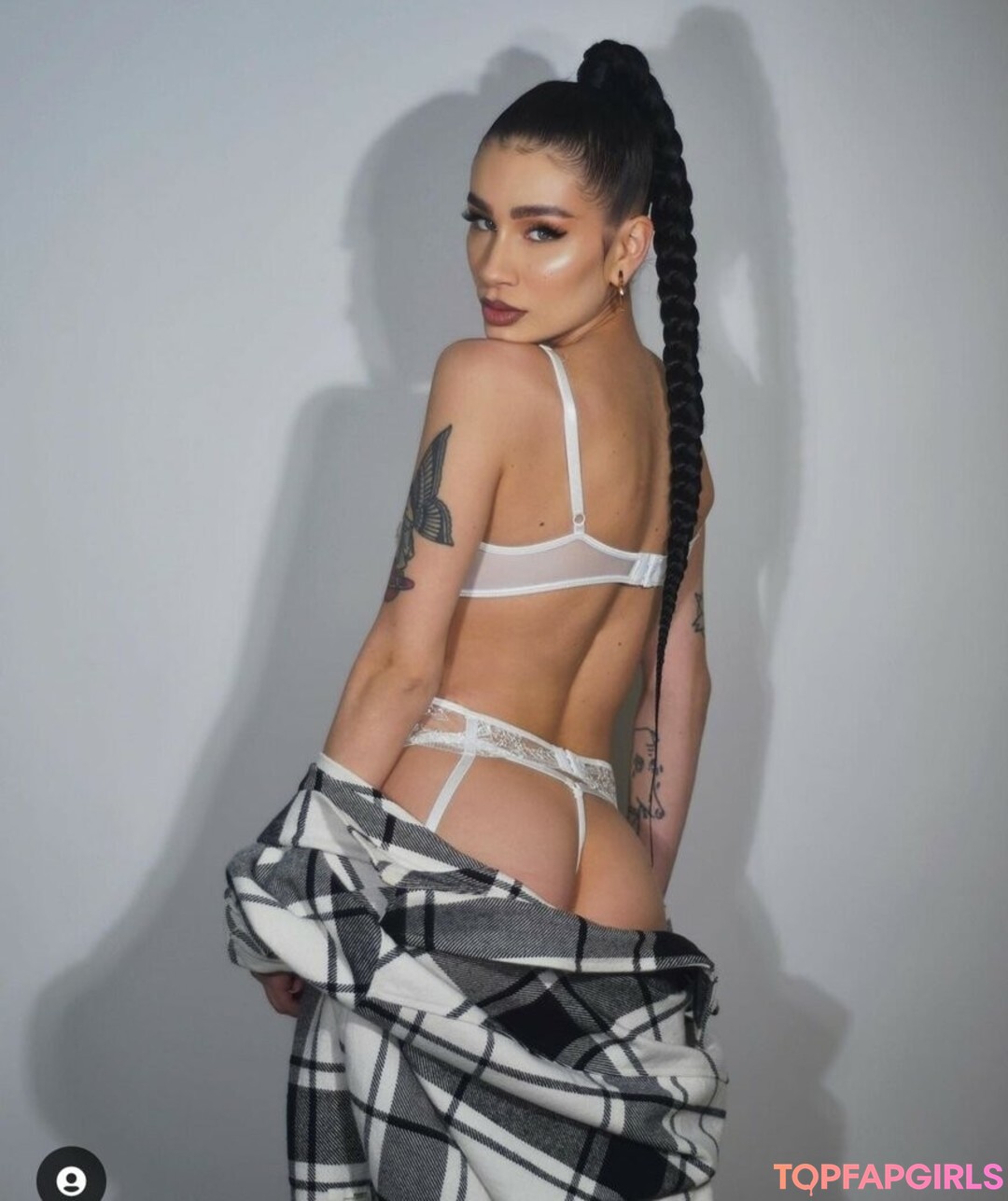 Agata Dziarma top star picture