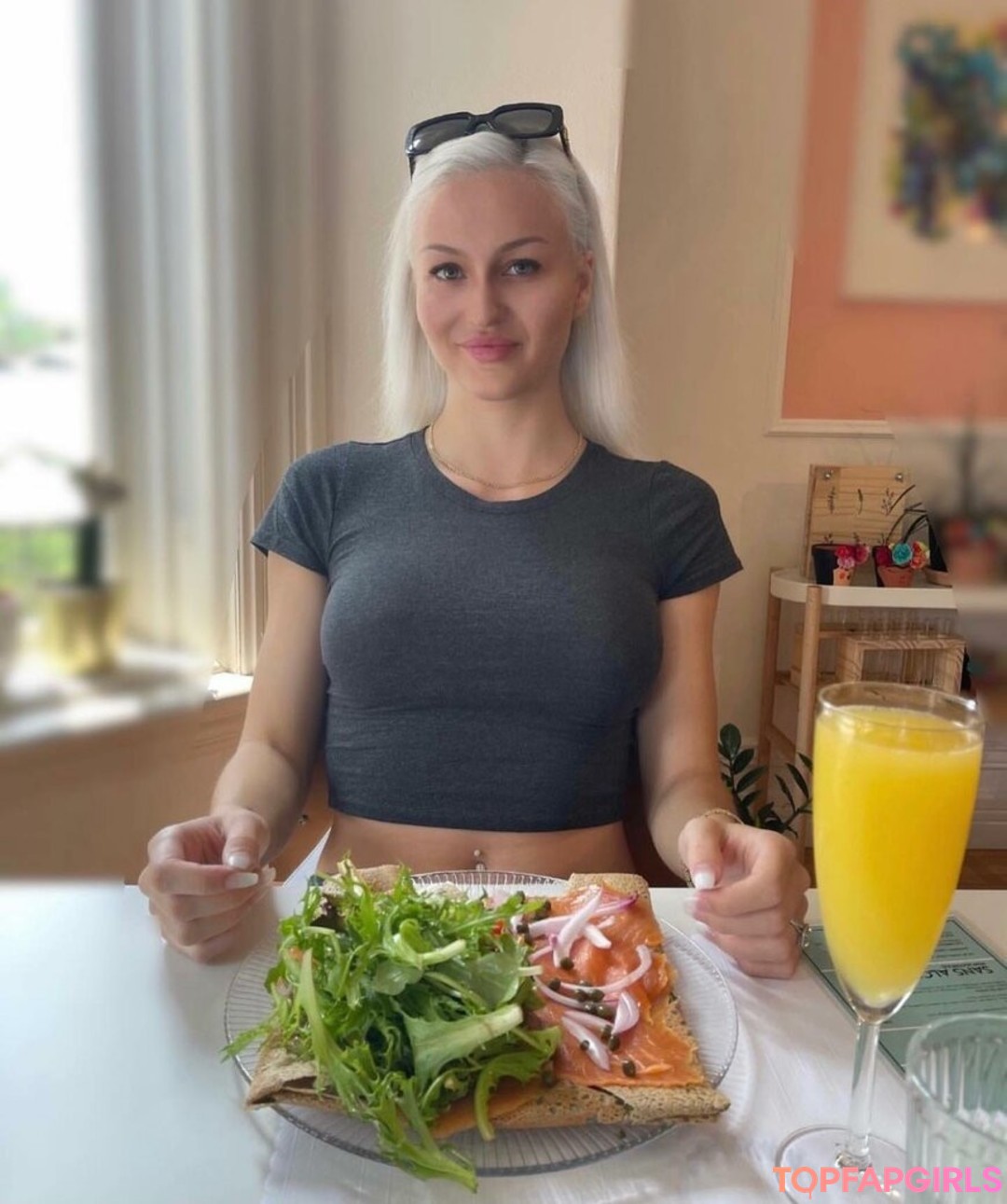 teen topless onlyfans hot pic