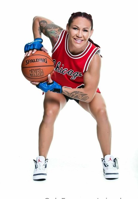 criscyborg pornographic star pics