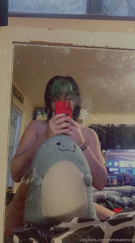 petite skinny onlyfans naked pic