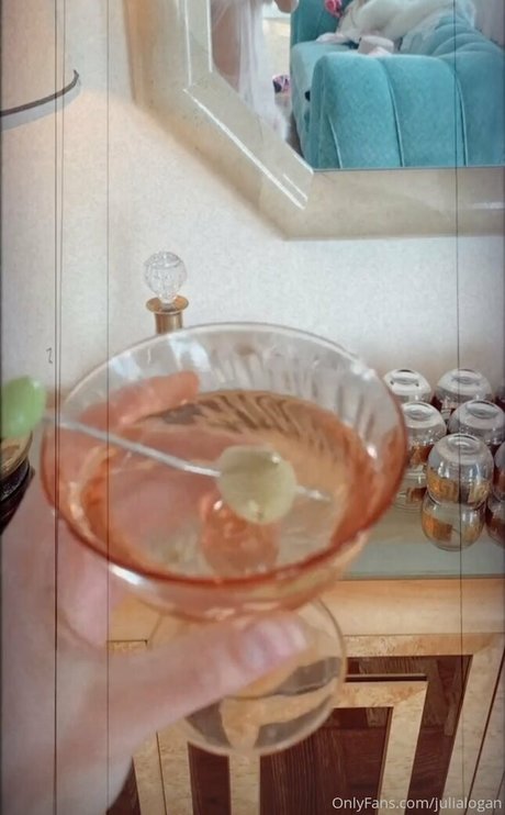 julialogan free star images