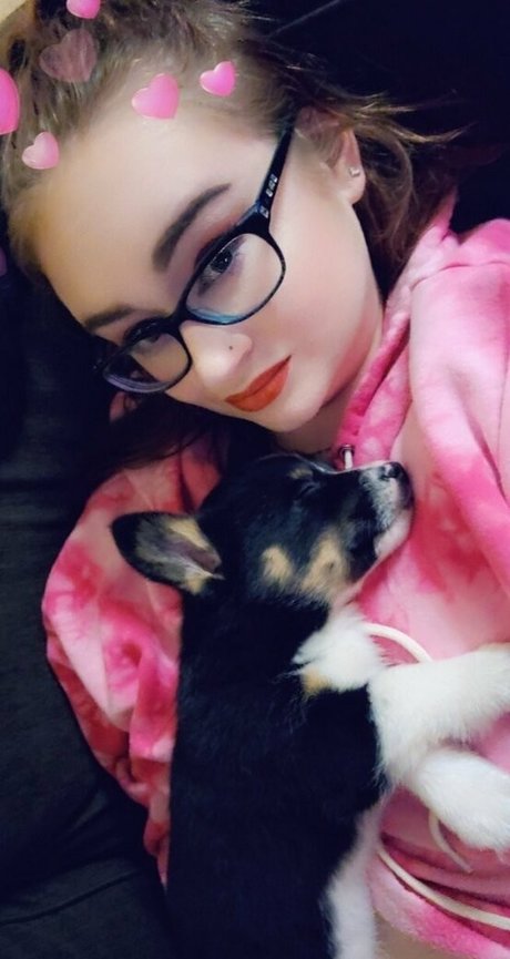 emeraldrose perfect model image