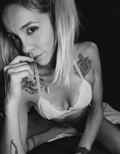 xkaramelbabyx pornstar exclusive archive