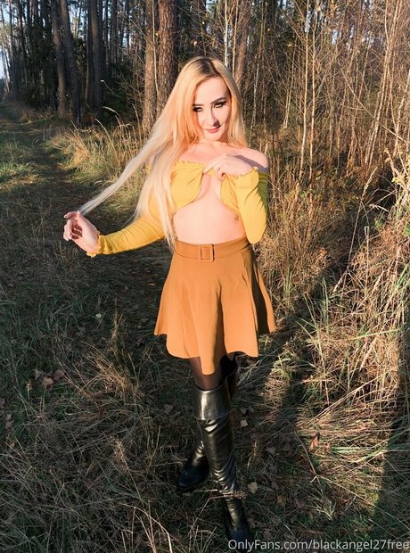 blackangel27free top profile image