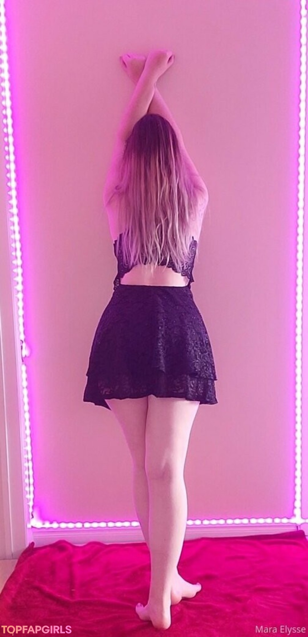 mara elysse adult model pic