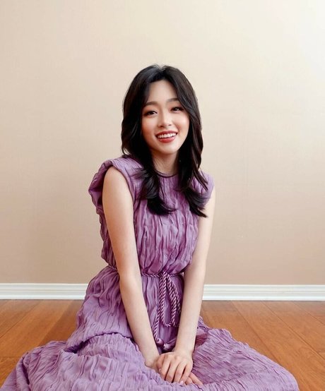 Jasmine Cho Jazzycho art model image