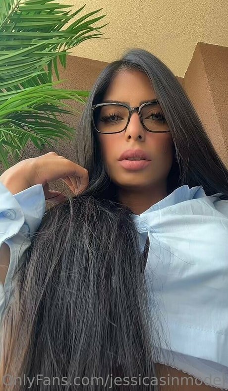 curvyjessy adult actress galleries