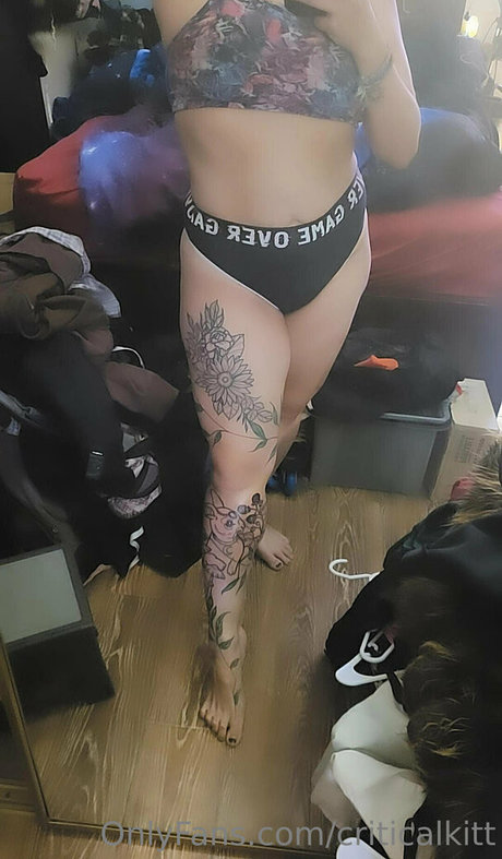 criticalkitt model beautiful picture