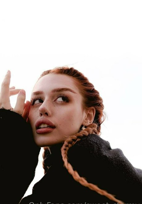 stormy bunny model nude images