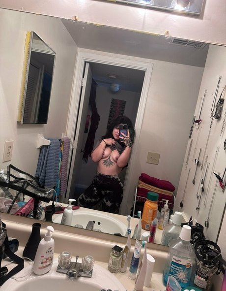 fairlyodd222 star erotic photos