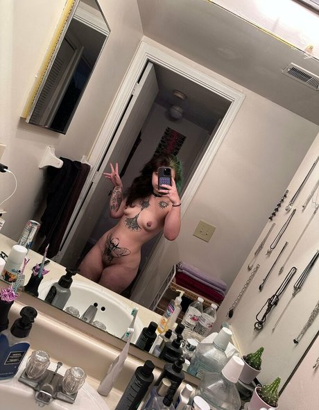 fairlyodd222 exclusive actress pic