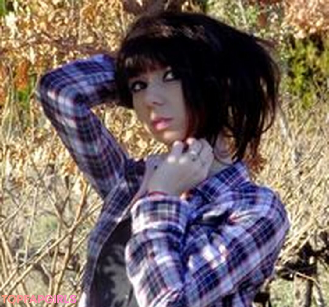 Alyson Kisney model perfect galleries