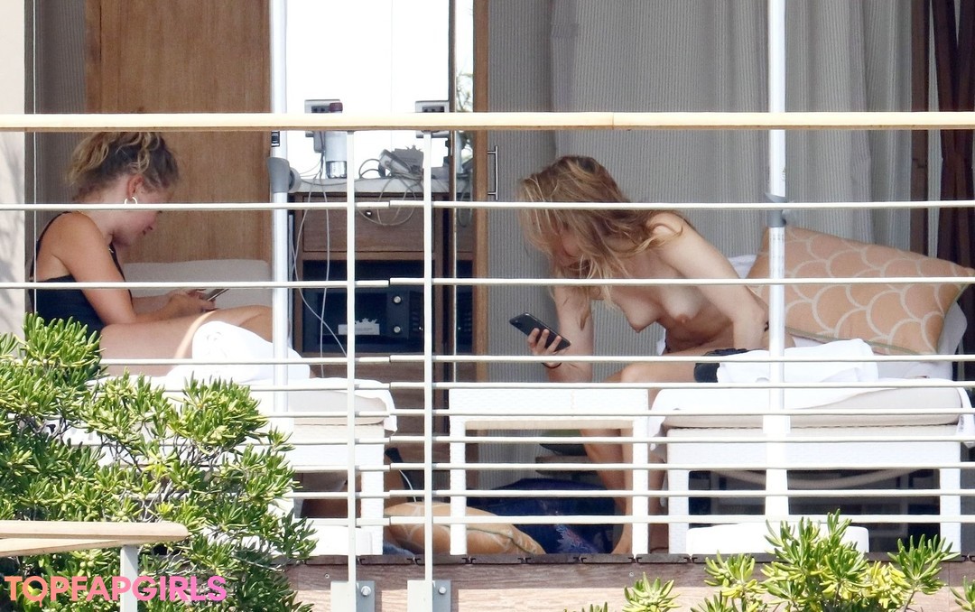 big tits couple onlyfans nude img