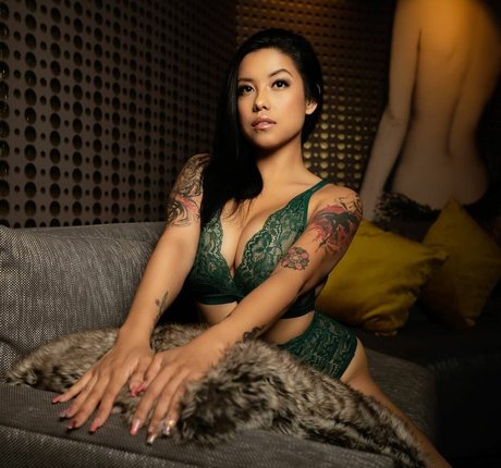 The Filipina Latina beautiful star pic