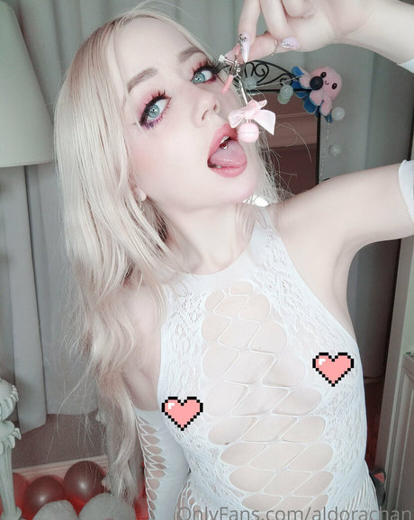blonde masturbating onlyfans free porn pictures