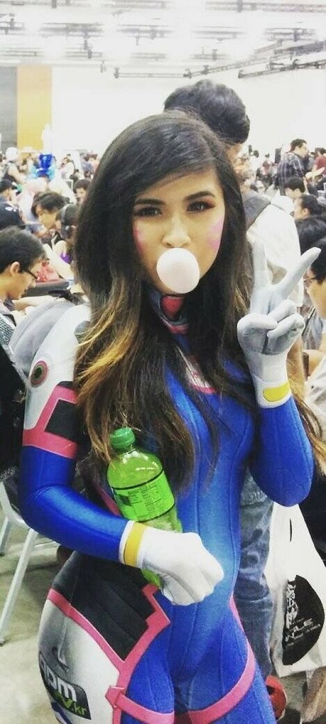 brunette petite onlyfans hot pictures