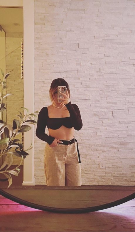 asian onlyfans hot nude picture