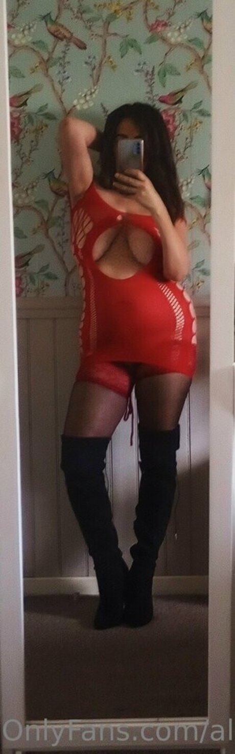 alig44444 pornstar nudes gallery