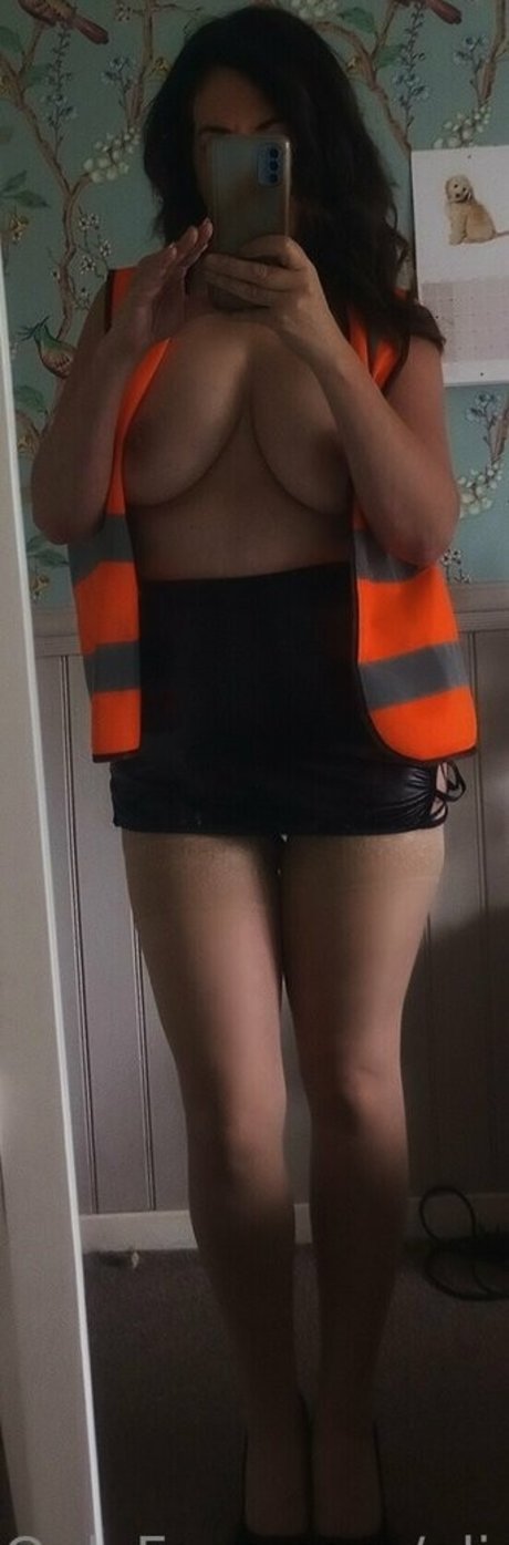 alig44444 sexy model img