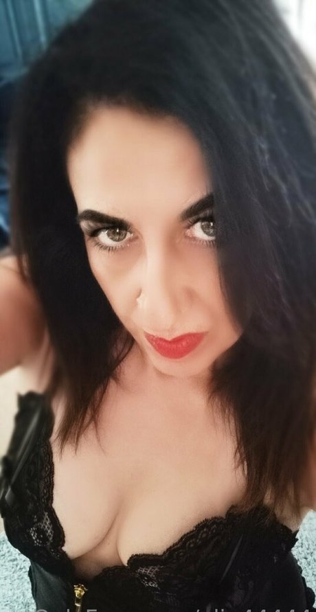 alig44444 top profile image