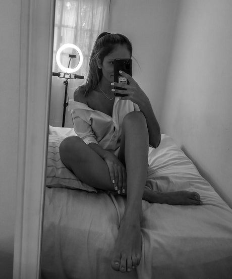 emilyali beautiful model gallery