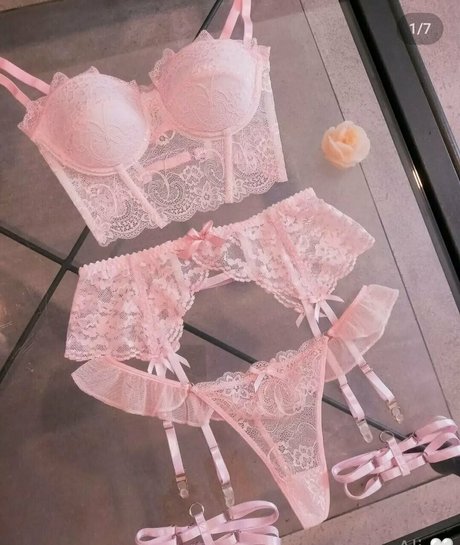 emilyali adult star gallery