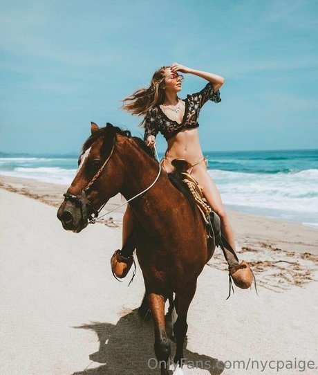 nycpaige model picture