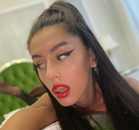 Adalline model nice photos