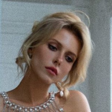 Oxana Streltsova sex model image