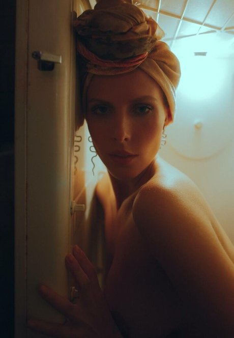 Oxana Streltsova nudes pornstar photos