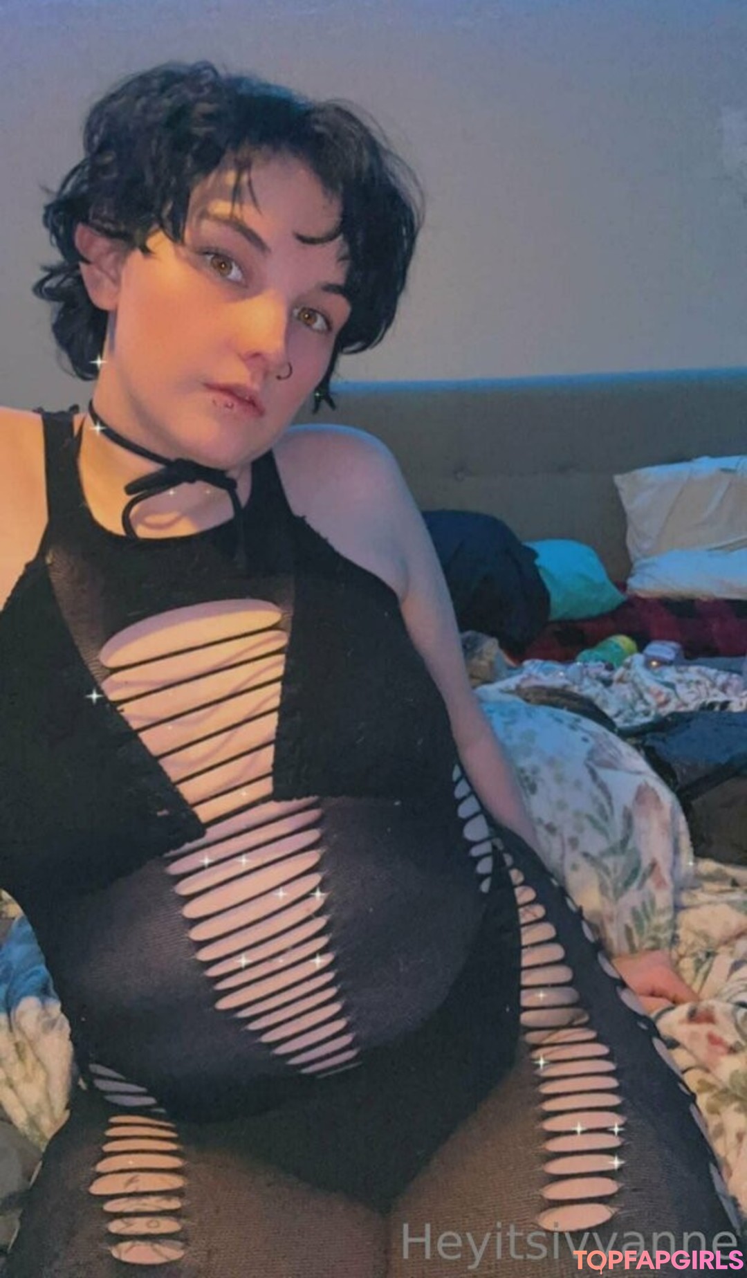 heyitsivyanne model sexy image