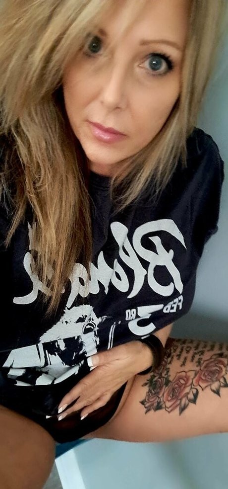 live streaming onlyfans pretty picture