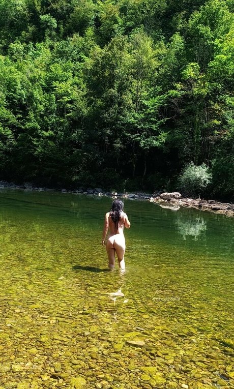 Emily Glass naked star pics