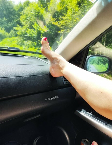 Emily Glass sexy star pic