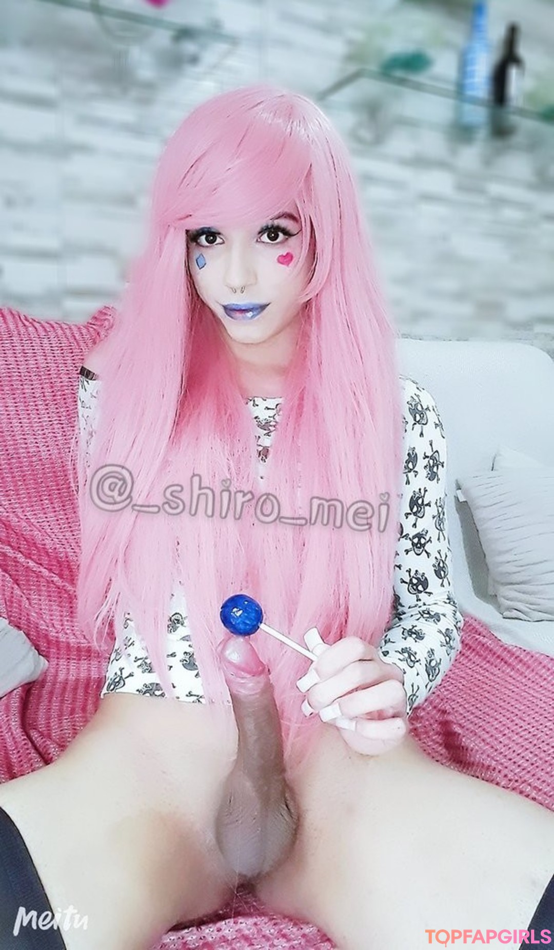 Luna Moon star exclusive photo