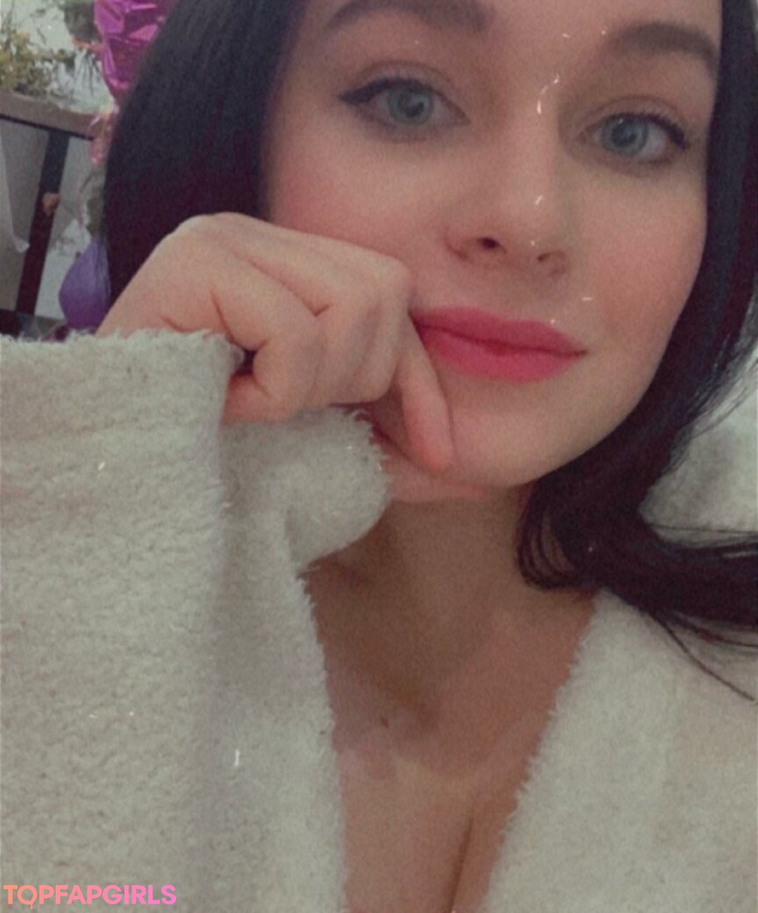 Luna Moon perfect actress image